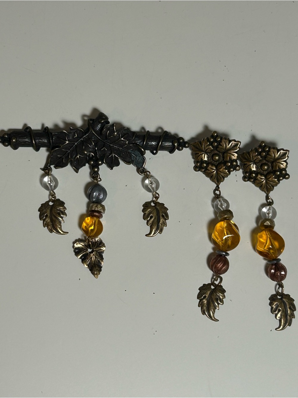Vintage JJ Jonette Jewelry Leaf Beaded Dangling Brooch Pin Earring Set